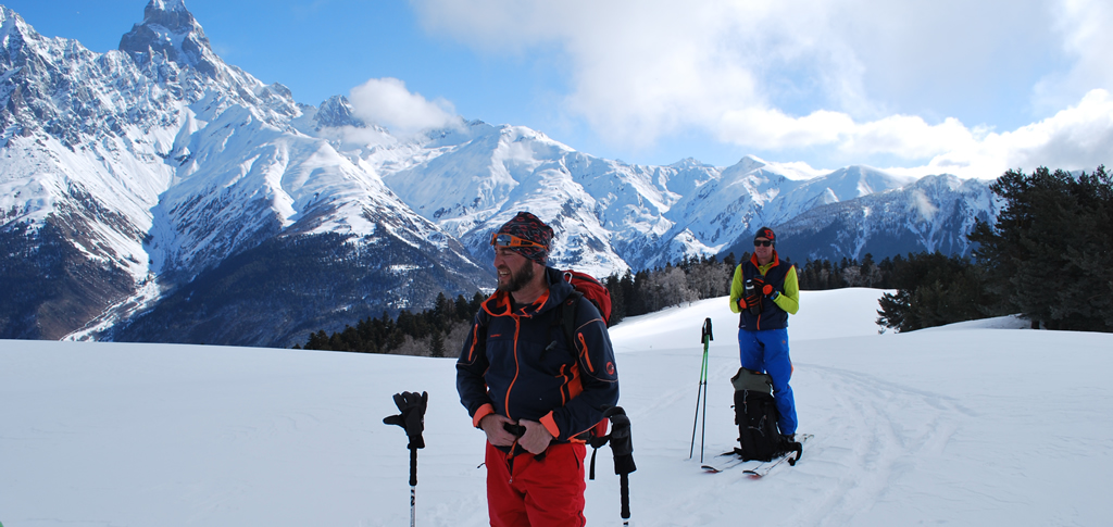 Skitour_in_Svaneti_region_(3)