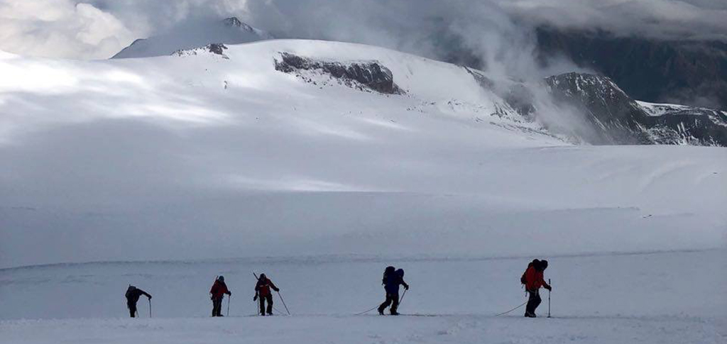 climbing-on-kazbegi_(5)