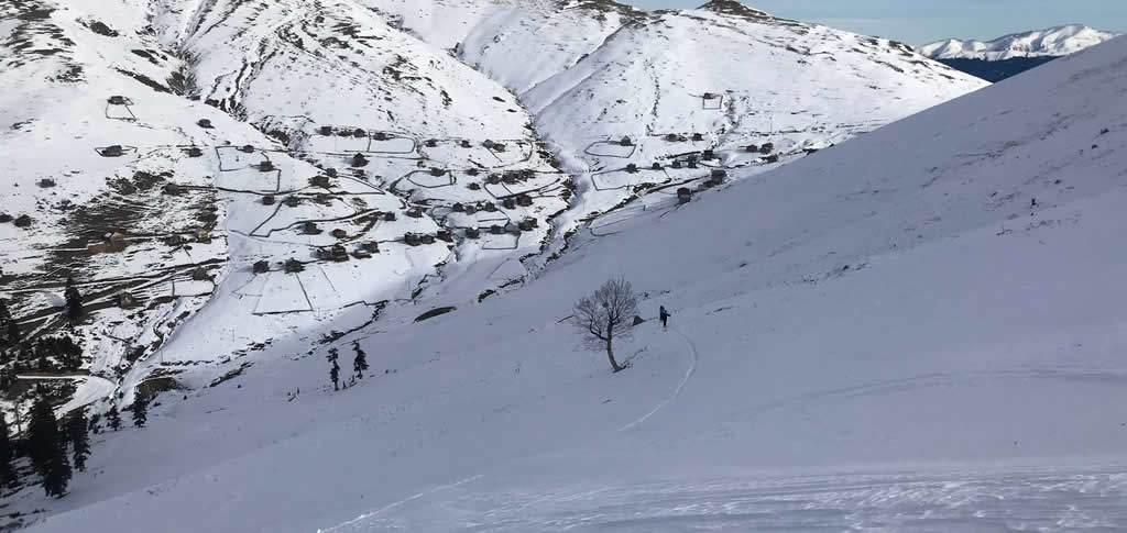 ski-touring-in-bakhmaro-region_(4)